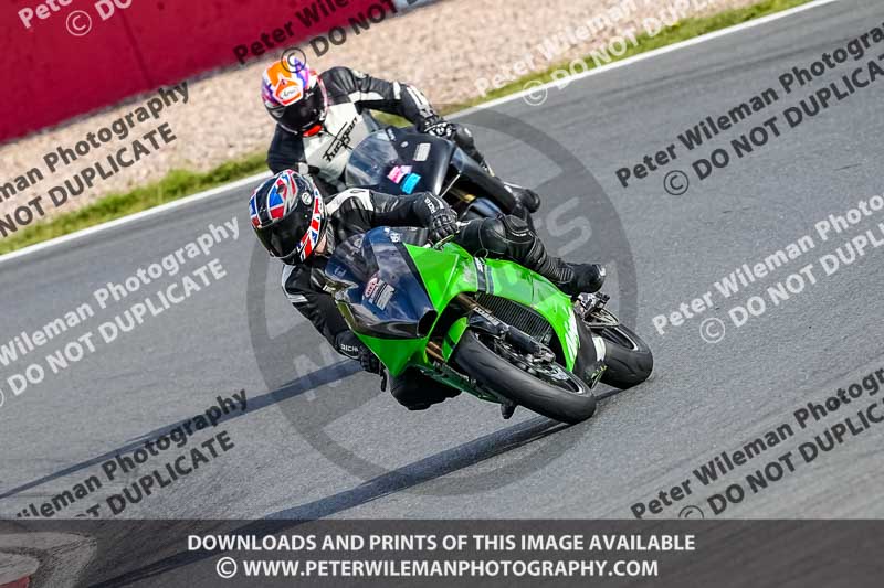 donington no limits trackday;donington park photographs;donington trackday photographs;no limits trackdays;peter wileman photography;trackday digital images;trackday photos